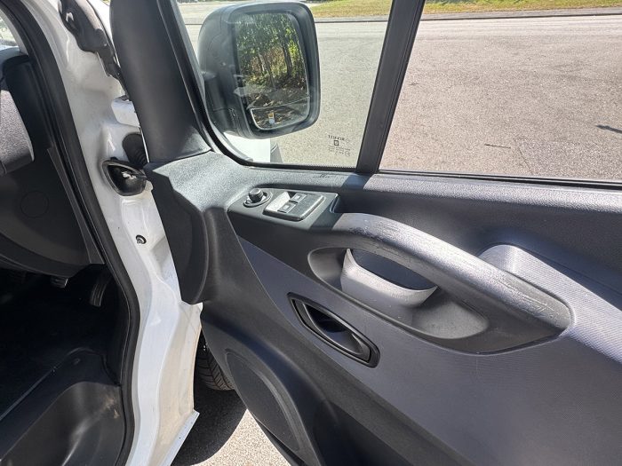 Vauxhall Vivaro Cdti Ecoflex - Image 15