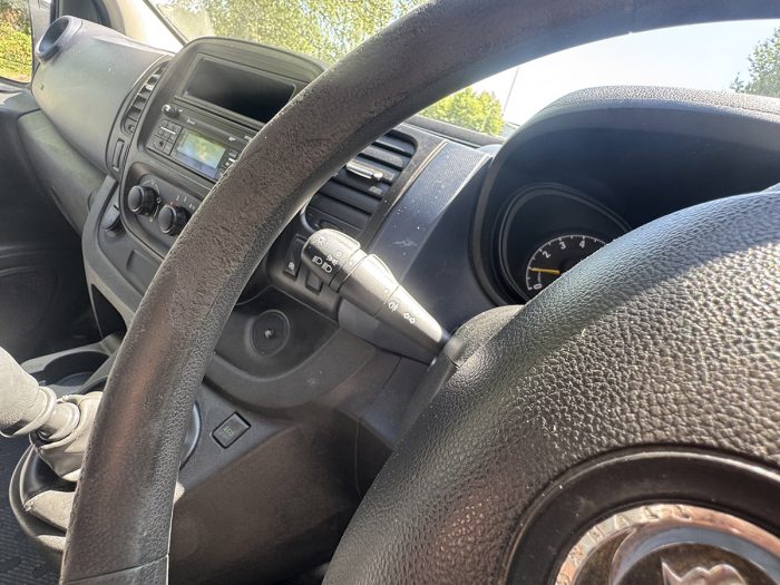 Vauxhall Vivaro Cdti Ecoflex - Image 12